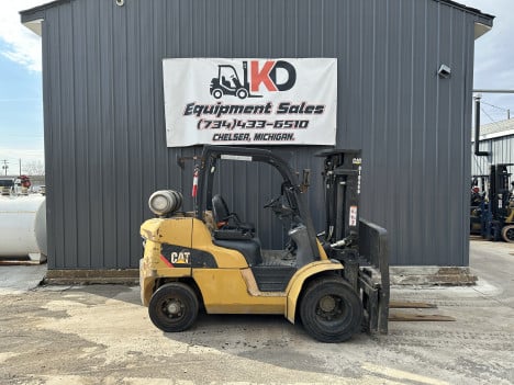 2015-cat-gp40n-mast-forklift #6163